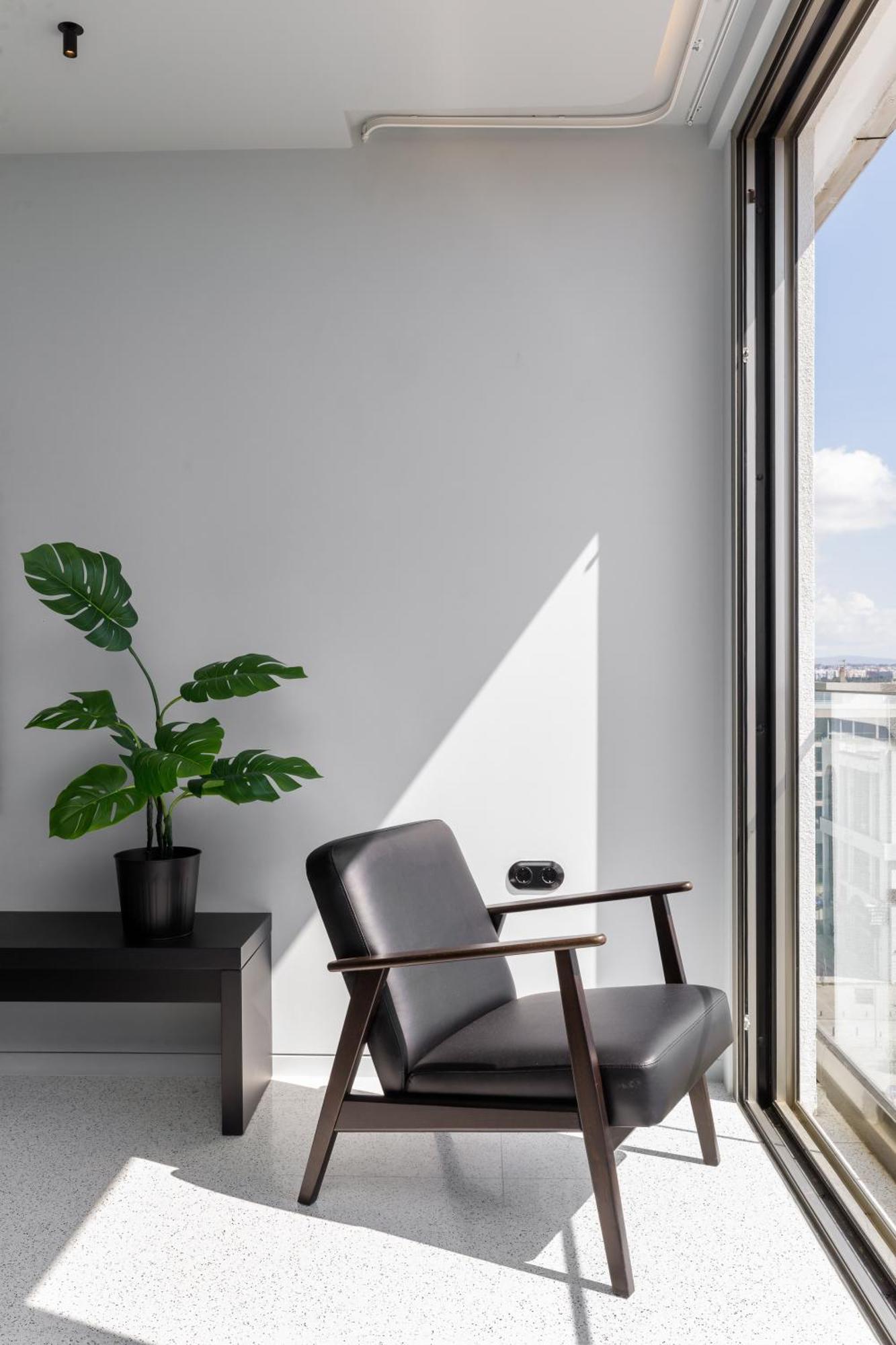 Nero Luxury Suites By Zennova Thessaloniki Exterior photo